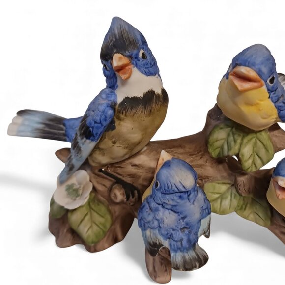 Mid-Century Vintage Ceramic JAPAN Kitsch Bluebird Family Figurine. - Picture 4 of 14